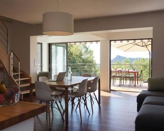 Villa In Peace Between Sea And Mountain - Bagnols-en-Forêt - Dining room