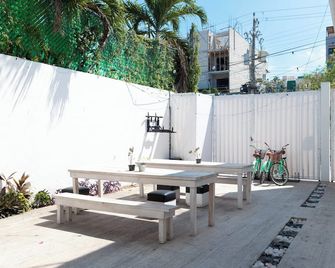 The Hostal Inn - Playa del Carmen - Patio