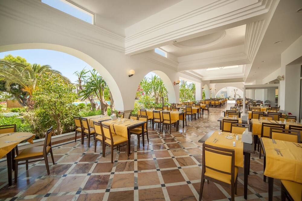 Tui Magic Life Africana - חמאמט - מסעדה