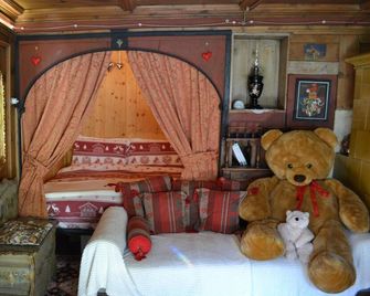 B&B La Tana dellOrso - Die Barenhohle - Castello di fiemme - Bedroom