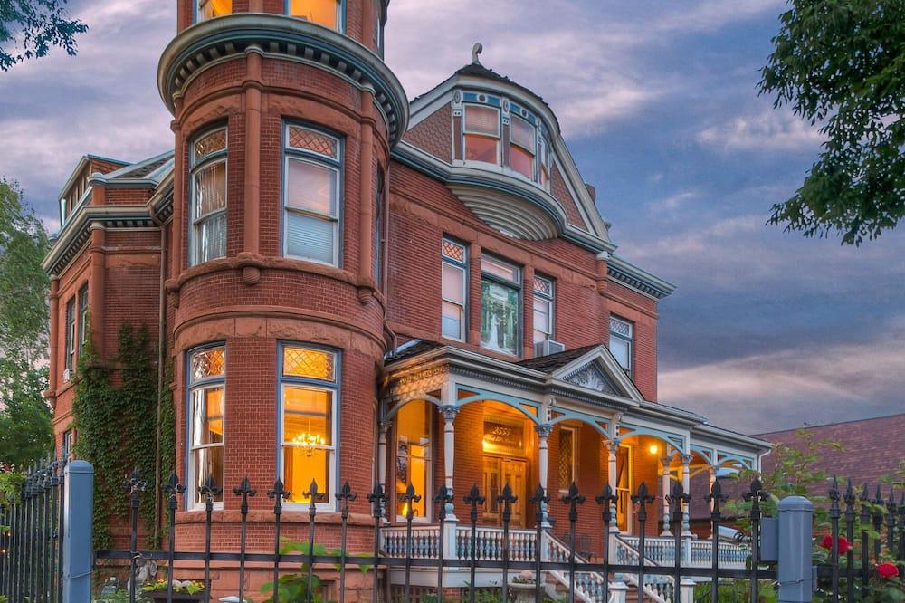 Lumber Baron Inn Desde $4,372 ($̶6̶,̶4̶5̶2̶). Denver Bed And Breakfasts ...