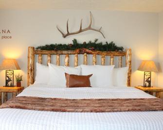 The Evergreen - West Yellowstone - Bedroom