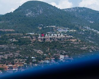 Gürses Life Hotel - Alanya - Outdoors view