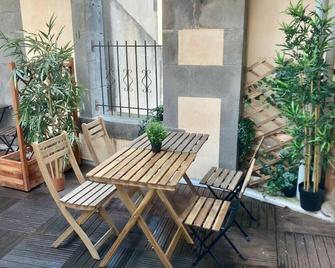 Le Cocon - Appartement cœur de ville avec vue - Clermont-Ferrand - Patio