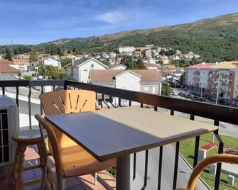 Seia Alojamentos Leitao - Seia - Balcony