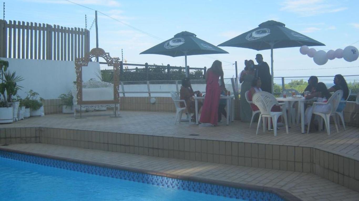 La Mercy Beach Hotel