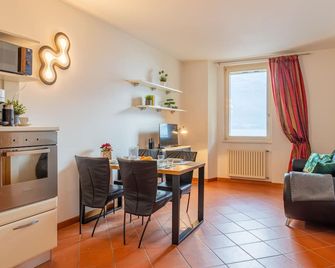 Apartment La Baia by Interhome - Cremia - Comedor