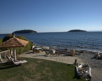 Sechelt Oceanfront Suite - Sechelt - Beach