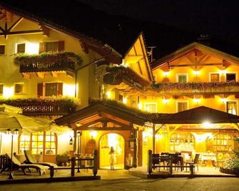 Hotel El Mondin - Transacqua - Gebäude