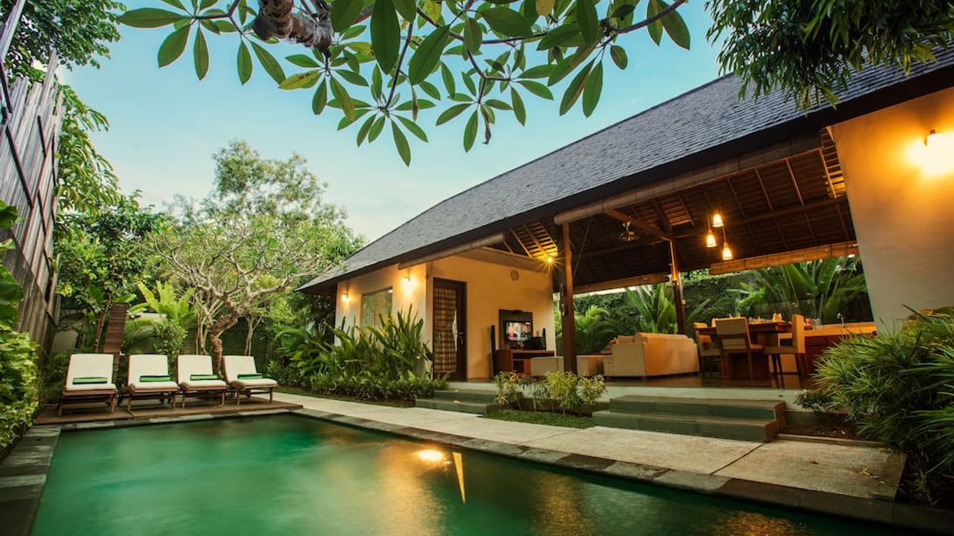 The Astari Villa and Residence