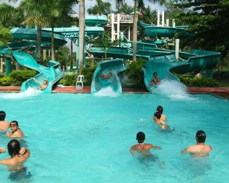Fontana Hot Spring Leisure Parks - Angeles City
