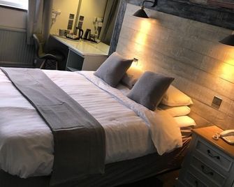 Inn On The Prom At The Fernlea Hotel - Lytham St. Annes - Ložnice