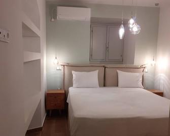 Metochi Deluxe Suites - Hydra - Chambre