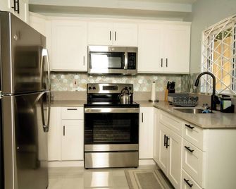 North Ritz Villa - 1 Bedroom Apartment - Ocho Rios - Cuisine