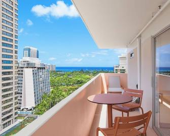 The Ambassador of Waikiki, Tapestry Collection by Hilton - Honolulu - Balcony