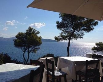 Agistri Club Hotel - Skala - Balcón
