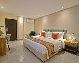 Grand Continent Premier Banjara Hills - Haiderabad - Slaapkamer