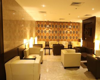 Golden Ocean Hotel - Doha - Lounge