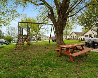 Enjoy Rice Lakes - Bailieboro - Patio
