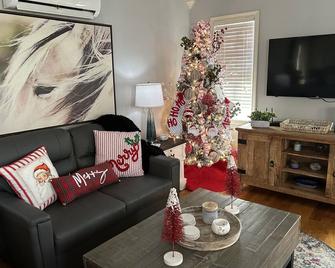 Cozy Private Cottage Close To The Lake - Clinton - Sala de estar