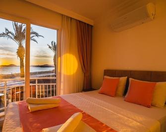 Sunset Beach Club Villas - Fethiye - Schlafzimmer