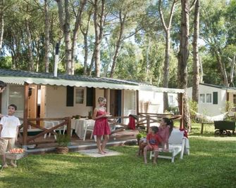 Sunny Chalet in Baia Domizia - Baia Domizia