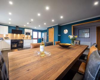 Cairnmhor - Portree - Dining room