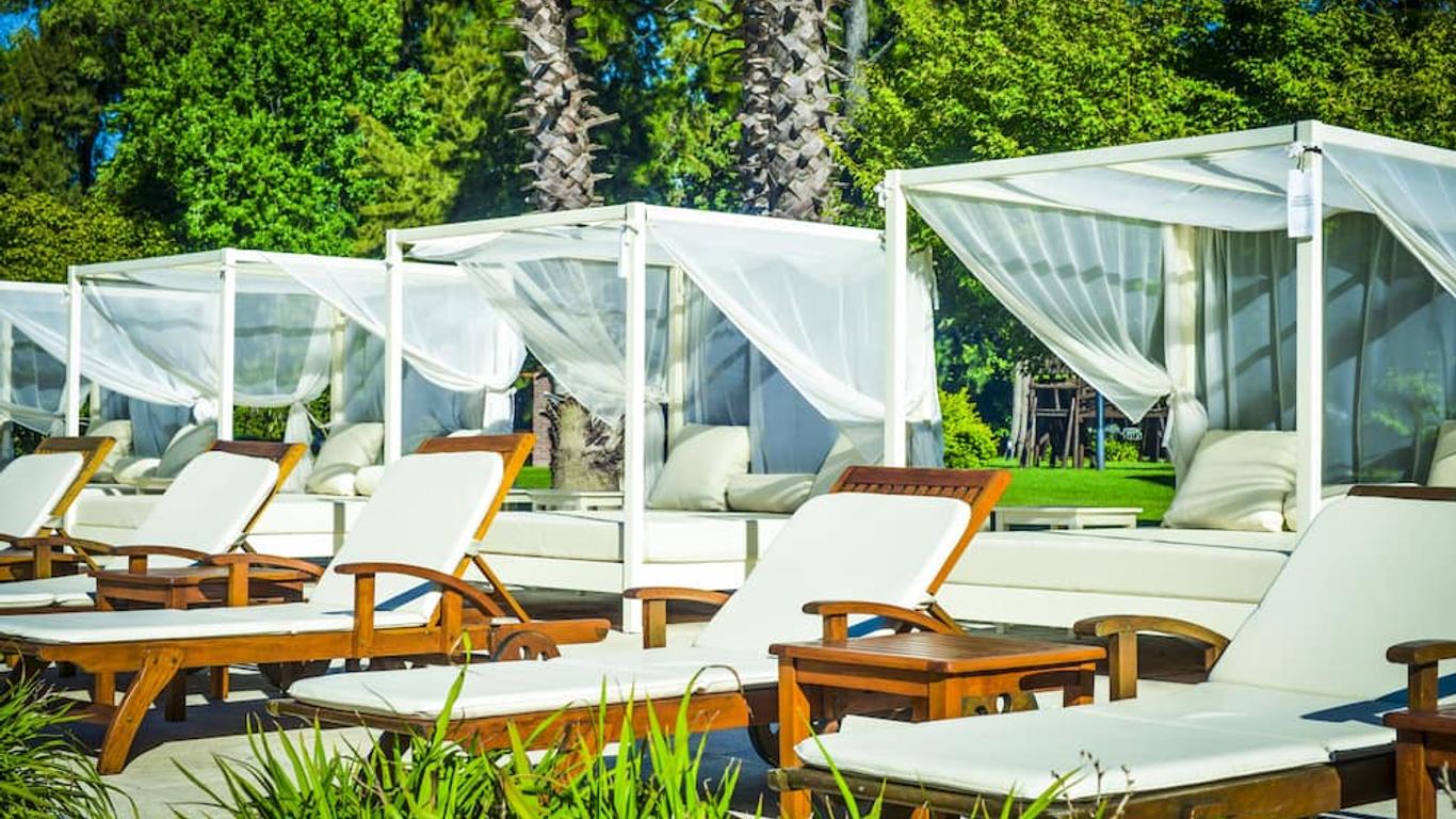Sheraton Pilar Hotel & Convention Center