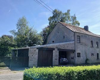 Gite Les Chavautes rustic style - Ciney - Building