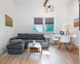 Ferienwohnung Junge 2 - Heide - Wohnzimmer