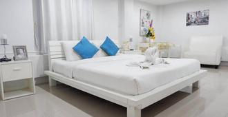 Chic Hotel Suratthani - Surat Thani - Schlafzimmer