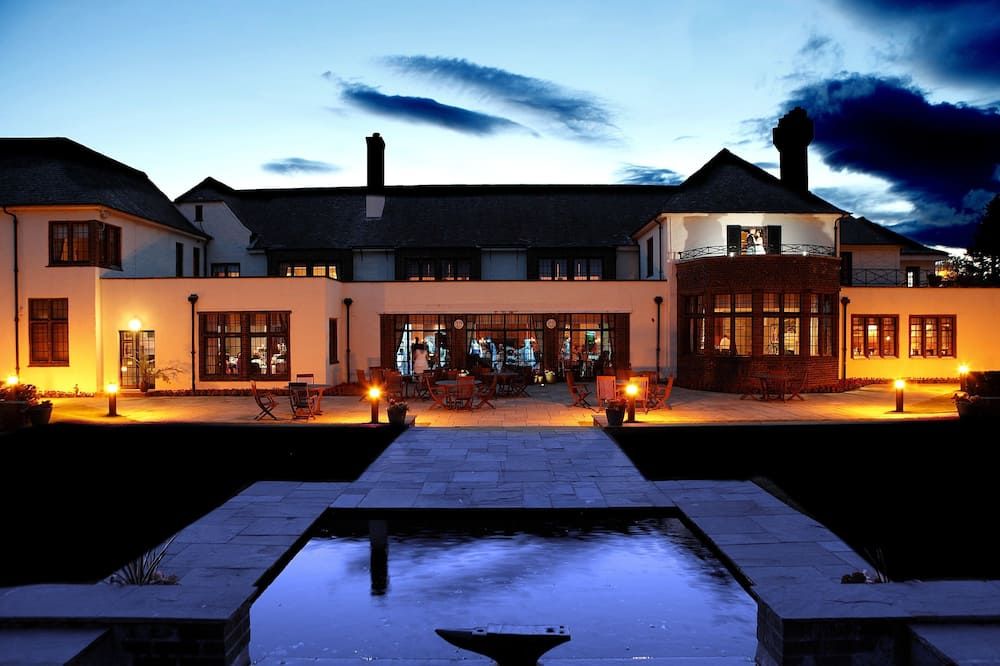 Western House Hotel - אייר - בניין