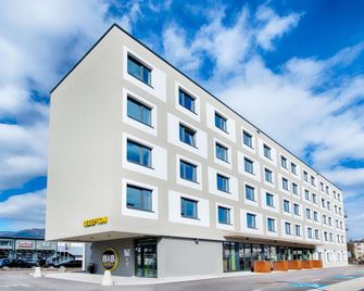 B&B Hotel Villach - Villach - Bygning