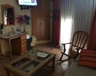 Hotel Hospederia Zacatin - Alcalá la Real - Living room