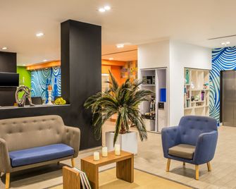 One Monterrey Aeropuerto - Apodaca - Salónek