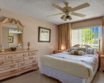 Perfect house, 5 Minutes From Downtown only , Pool And Spa, 3 bedrooms - Palm Springs - Habitación