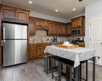 Home Away from Home Close to Kci Airport - Platte City