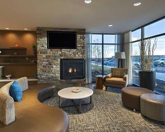 Fairfield Inn & Suites by Marriott Colorado Springs East/Ballpark - Colorado Springs - Sala de estar