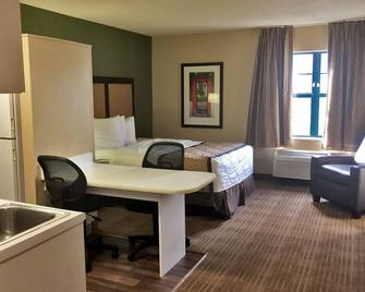 Extended Stay America Select Suites - Chicago - Hanover Park - Hanover Park - Bedroom