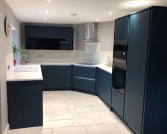 Warlands Farm Guest House - Durham - Kitchen