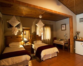 Sunbird Lodge - Phalaborwa - Bedroom
