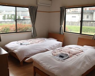 Amico - Mitoyo - Bedroom