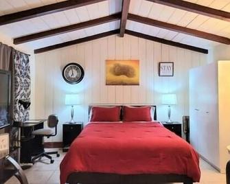 No service fee-Guest house-perfect getaway - Temple City - Bedroom