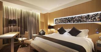 Christian Hotel - Luoyang - Yatak Odası