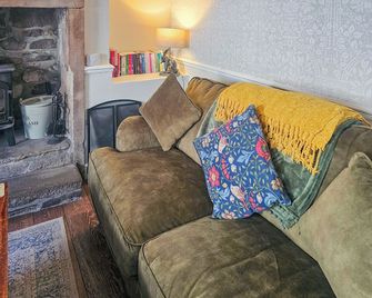1 bedroom accommodation in Linton, near Skipton - Linton - Living room