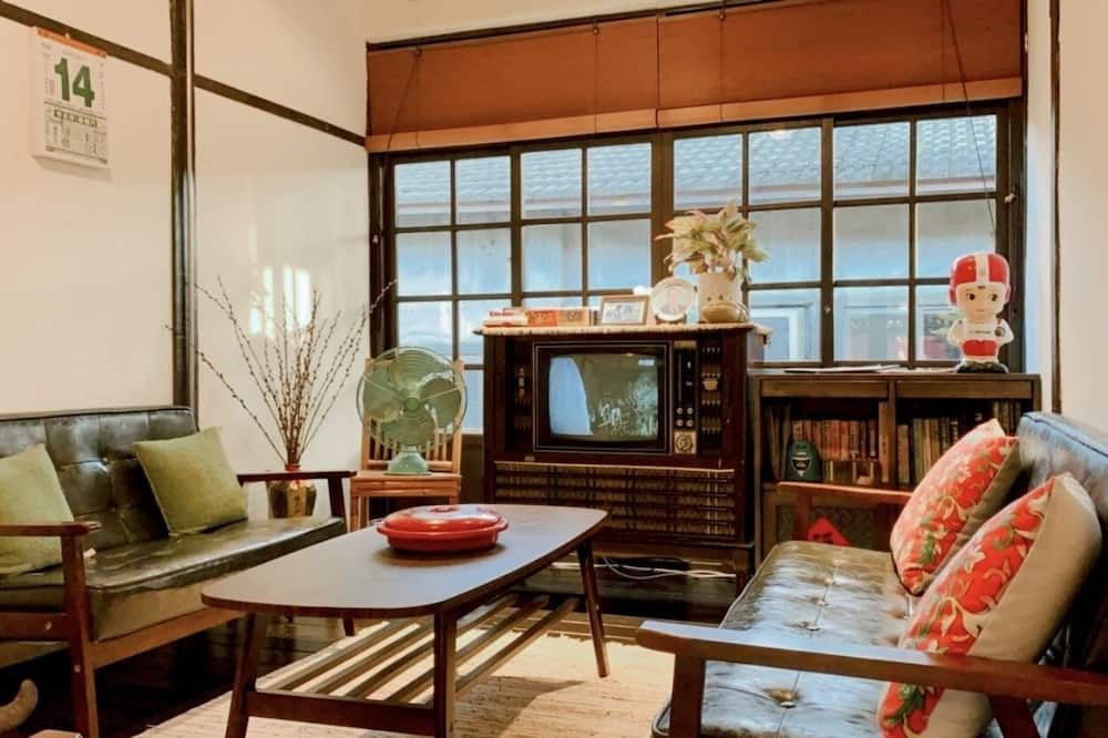 Juandaiqi Guesthouse - Kaohsiung City - Living room
