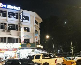 Spot On 89774 Sim Hotel - Kuala Lumpur - Building