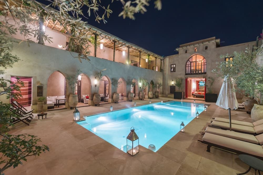 كارافانسراي