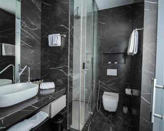 Venus Hotel - Pristina - Bad