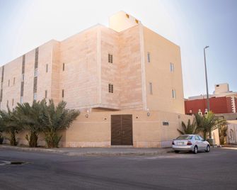Luxury and Modern Hotel Apartments in Mudhainib - Medina - Building